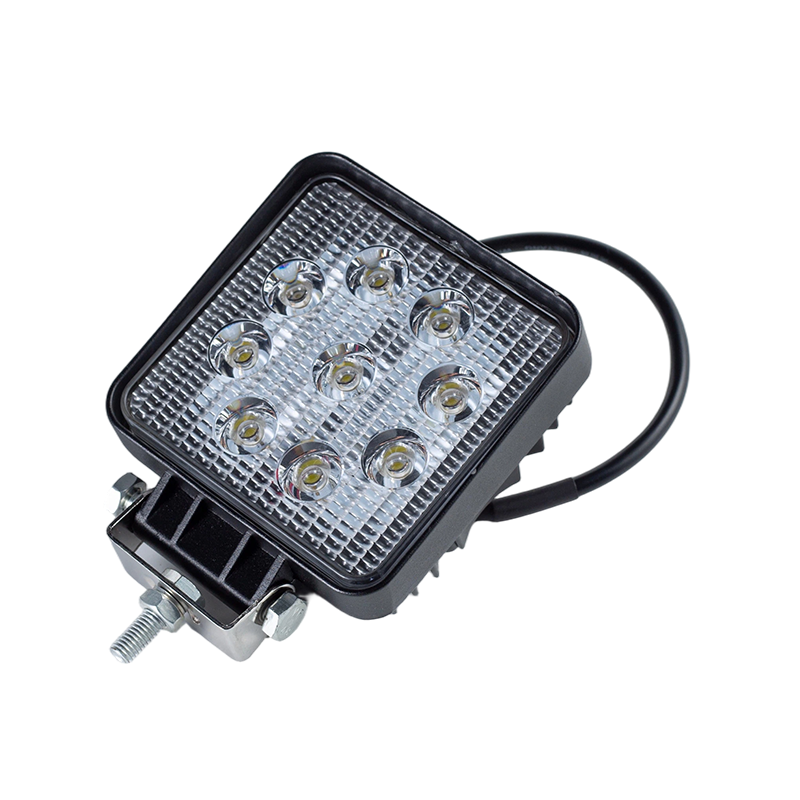 IP67 002 Faro da lavoro quadrato a 9 LED per carichi pesanti per veicoli industriali